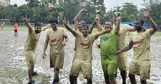 ‘নিউজ টুয়েন্টিফোর’ কে হারিয়ে কোয়ার্টার ফাইনালে ‘এখন টিভি’